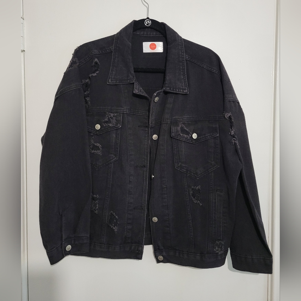 Distressed Black Denim Jacket (One Size)